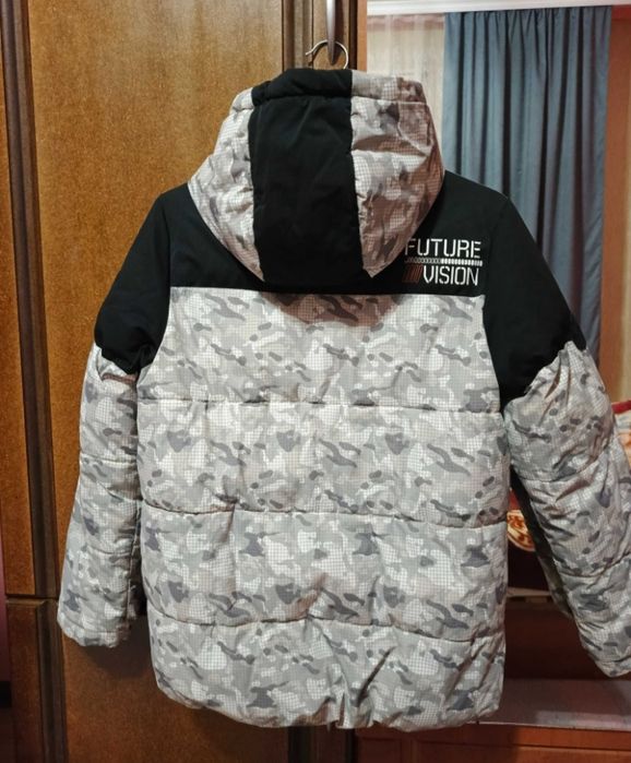 Дитяча куртка  (5-6 років)