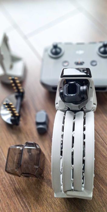 DJI Flip RC-N3 | 2 baterie | SanDisk 128 GB | Filtry | Stan idealny | Mały nalot.
