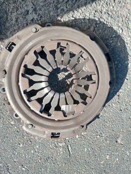 Щеплення renault clio 3