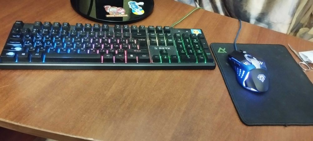 Компьютер с монитором