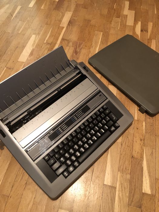 Panasonic R190 друкарська пишущая печатная машинка