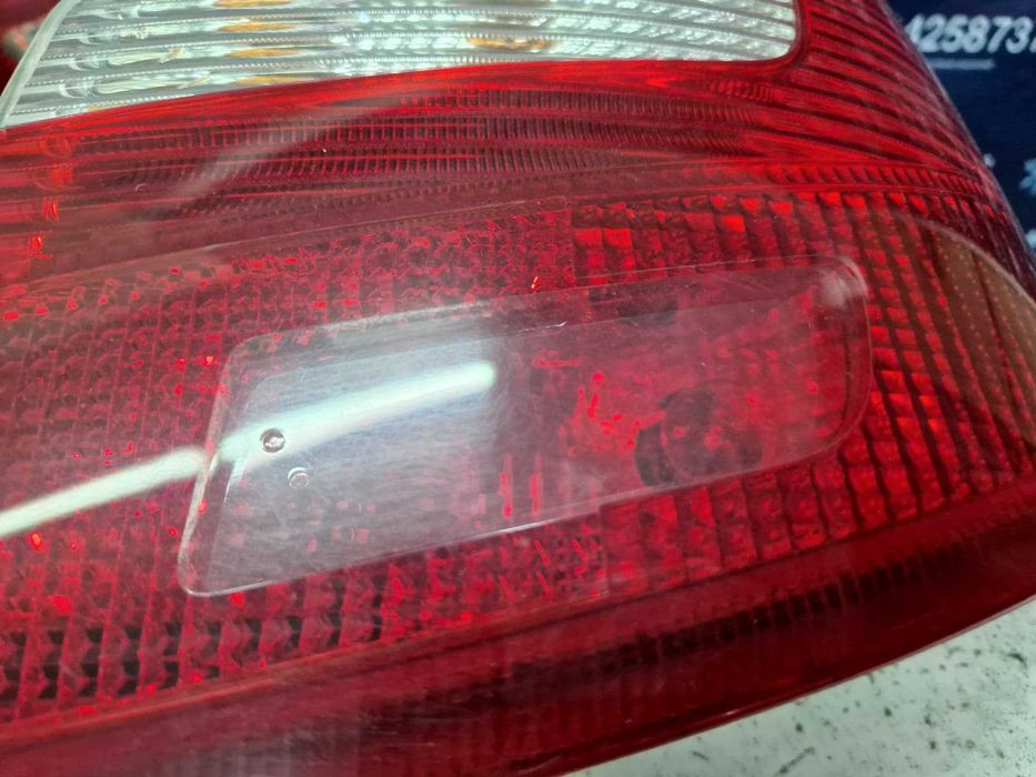 Farolins usados SKODA FABIA II carro esquerdo direito farolim