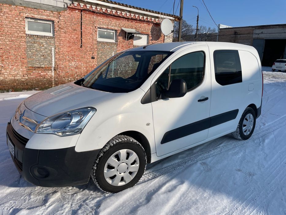 Сітроен берлінго 1.6 дизель Пасажир 2010 рік