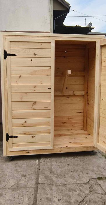 Szafa na stadninę konie na siodła