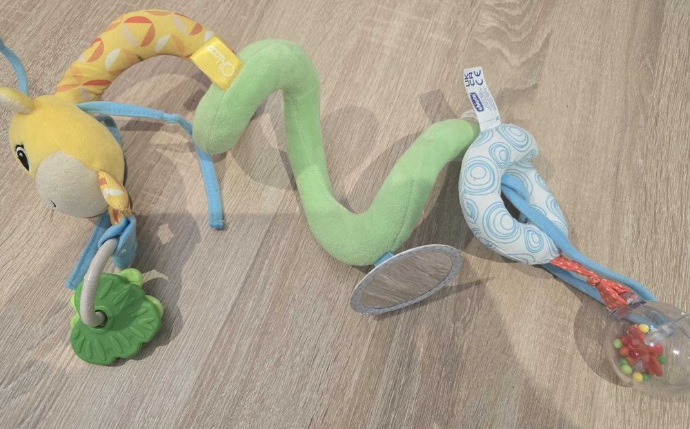 Brinquedo de Chicco, da para carinho ou berço