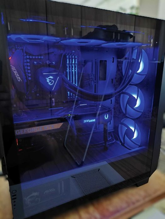 Komputer gamingowy do gier do pracy na prezent Ryzen 5800x3D 32GB RAM RTX 5070 1TB dysk x570 elite