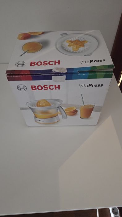 Espremedor de Citrinos Bosch MCP3000N de 25 W e de 800 ml - Branco