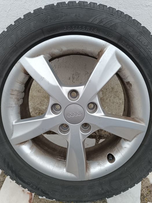 Jantes Audi com pneus 205/55R16