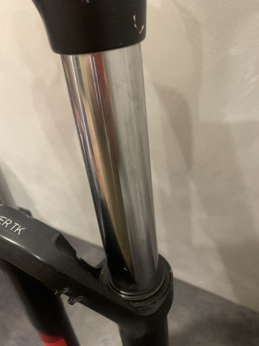 Вилка велосипедна ROCK SHOX REKON 26.