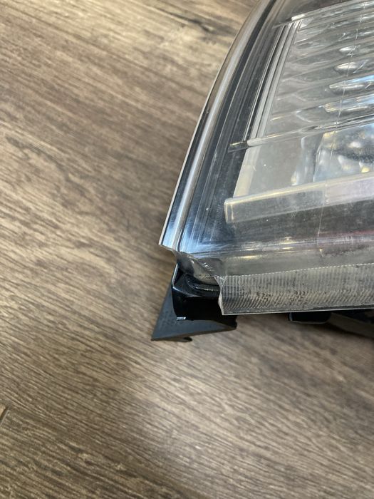 Задняя правая фара Mazda 3 BL BBM451150
