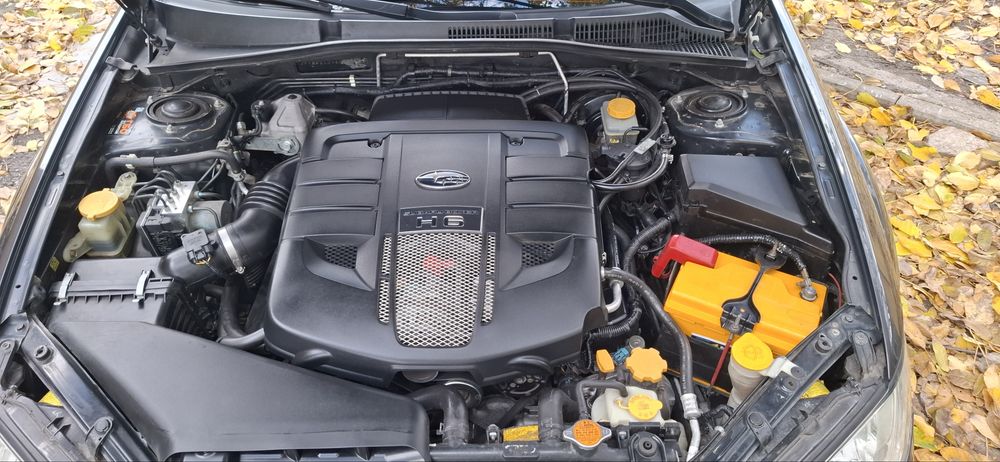 Subaru Outback 3.0 AWD symmetrical