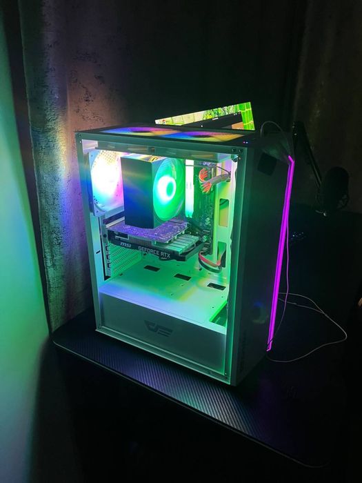 Sprzedam komputer gamingowy RGB
