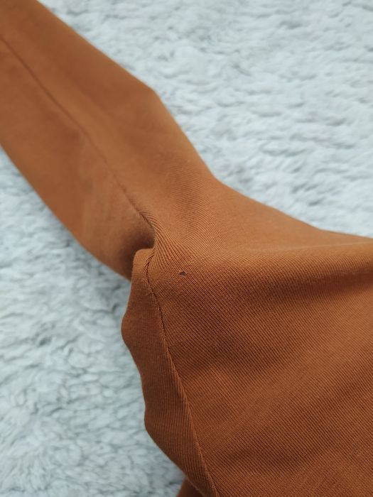 Legginsy z kokardą z tyłu/jasnobrązowe/camel/MakBa/r.98/104