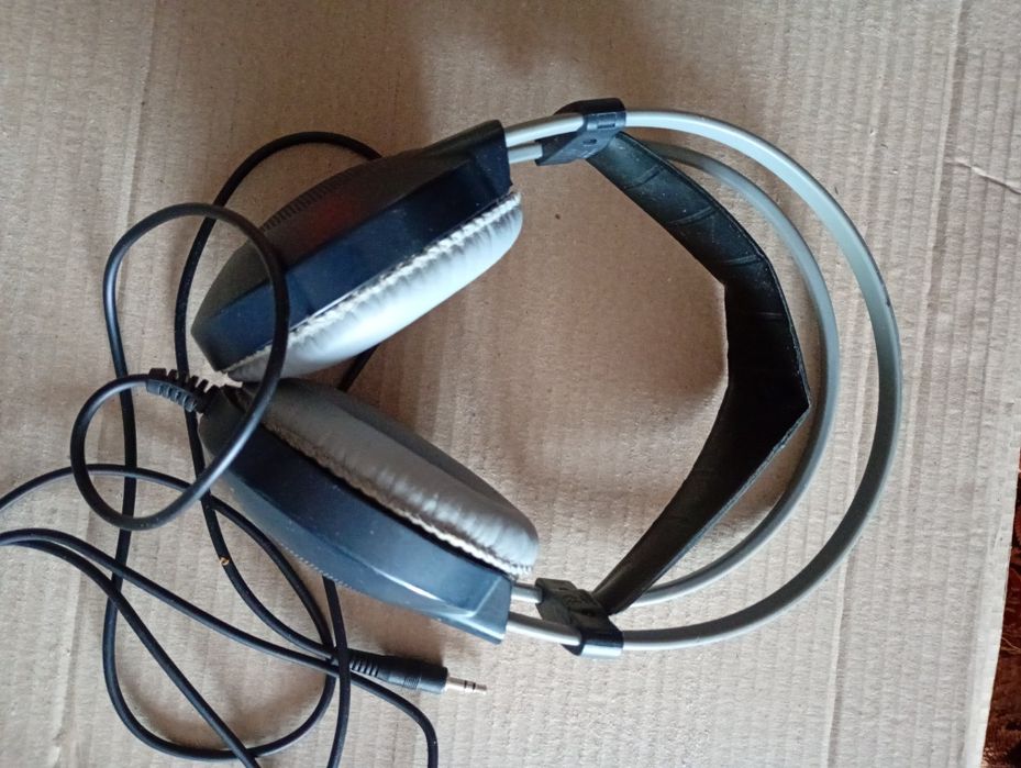 Наушники проводные