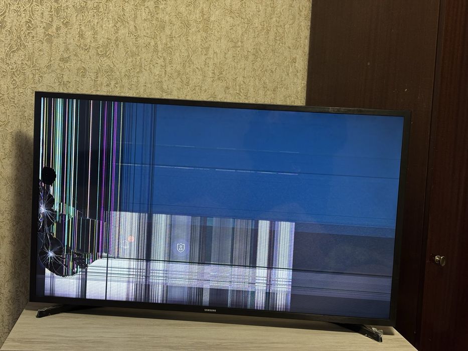 Samsung битий, може на запчастини