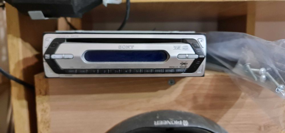 Radio SONY CDX-S2250S
