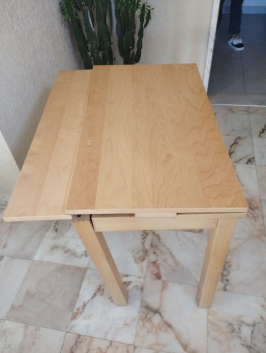 Mesa de cozinha extensível