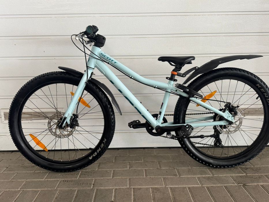 Scott Contenssa Rigid 24 . Kola 24