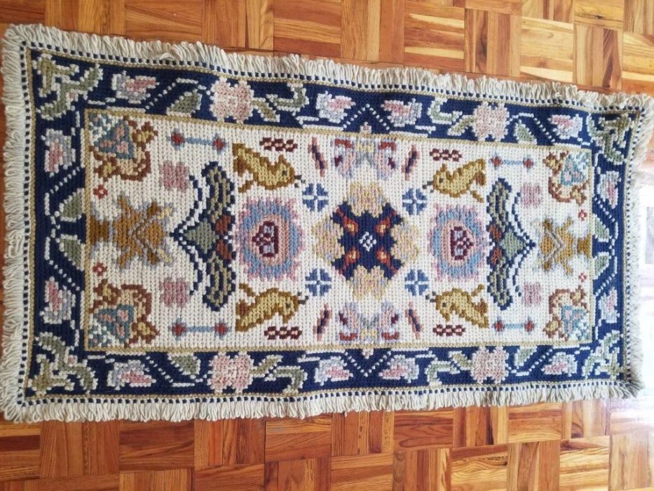 Vendo 4 tapetes de Arraiolos por 450€