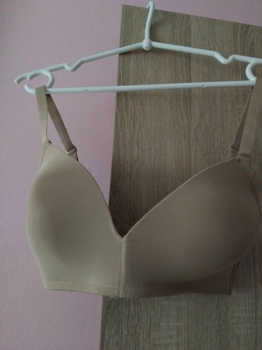 2 nowe biustonosze