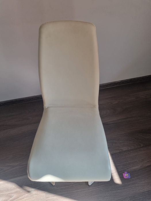 Komplet 6 krzeseł skórzanych kolor jasny