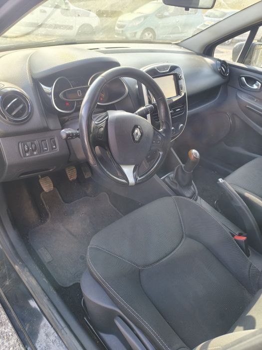 Renault Clio Break — fotografia 11