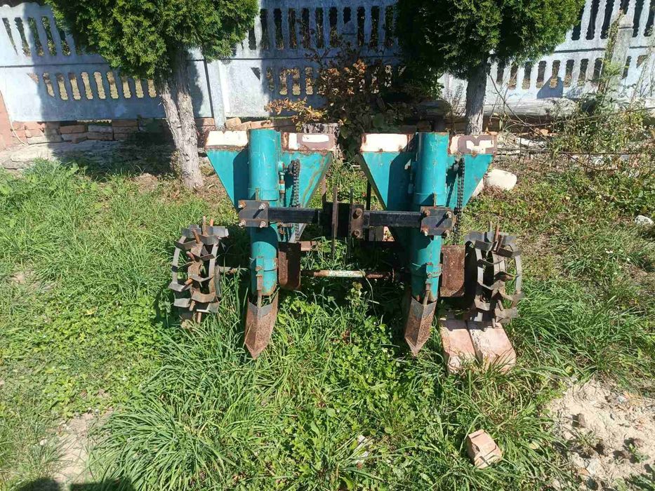 Продам трактор терміново.