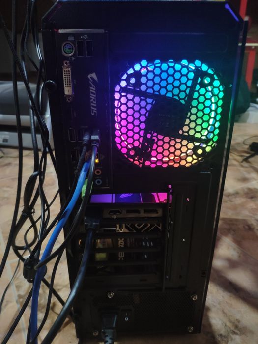 Desktop computer without graphics card64552837990530123