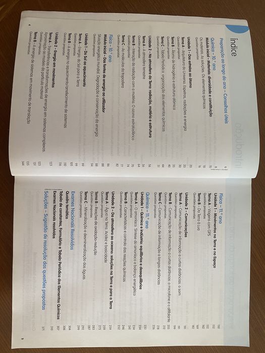 Livro de preparação para Exame Nacional de Física e Química A, 11º ano