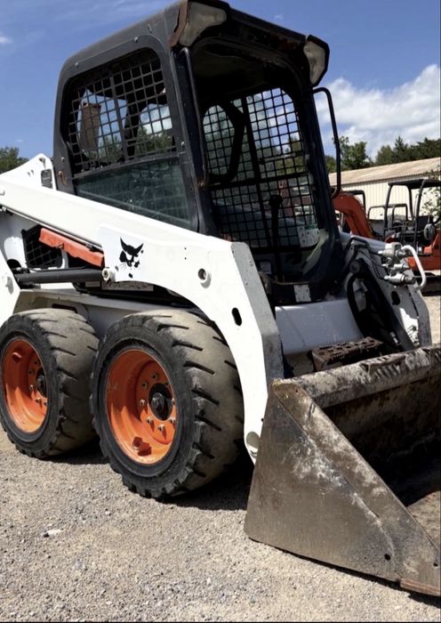 Mini pá carregadora bobcat