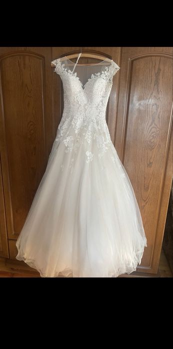 Piękna suknia ślubna