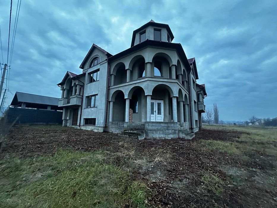 Продаж дому у Солотвино