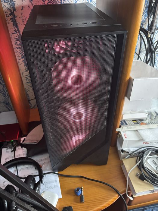 Desktop Gaming + Monitor ROG 1440p 180hz (Ryzen 9 5900x, Rx7800xt 16gb, 32gb Ram)