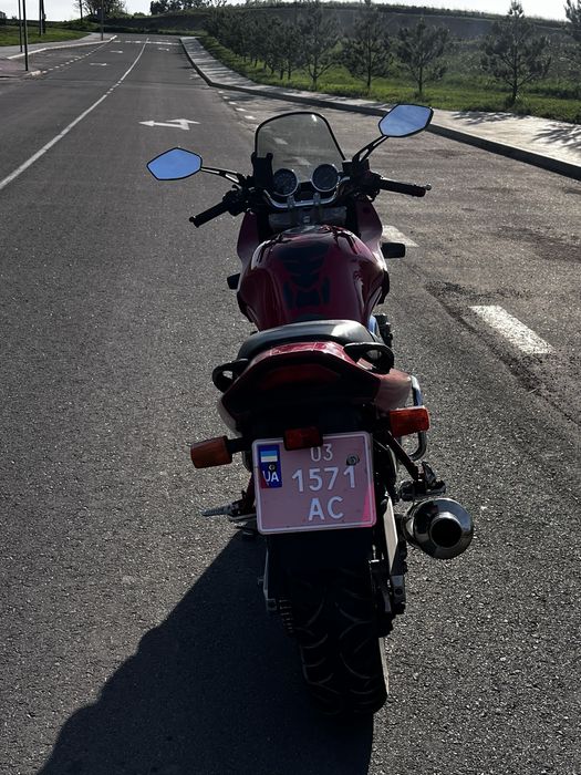 на доках! свіжопригнаний suzuki bandit 600s