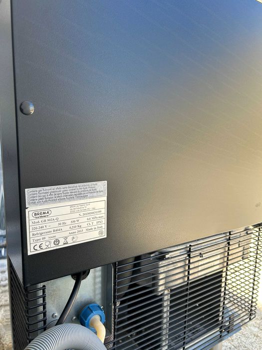 Máquina de Gelo Profissional Brema IceMaker GB 902A-Q - 95kg/dia - Gelo granulado - Excelente estado