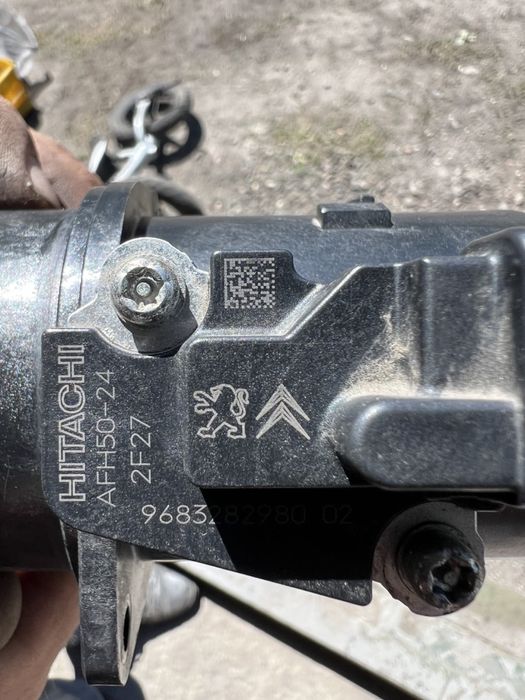 Расходомер воздуха Citroen 1.6 hdi оригинал