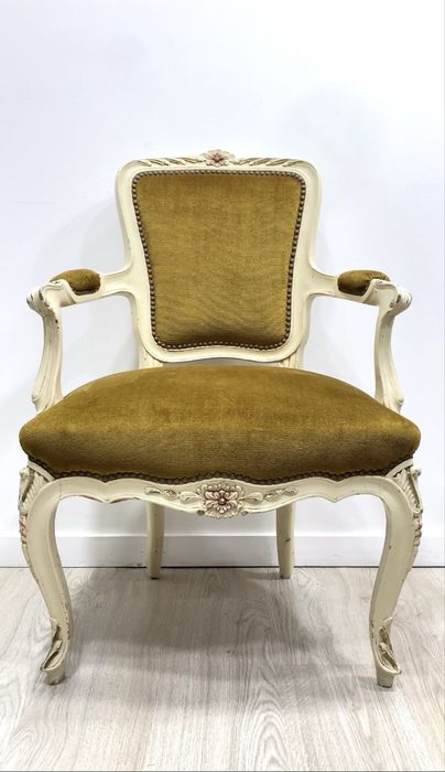 Antigo cadeirão / bergère.