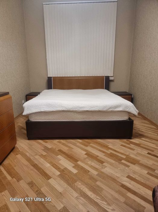 Продам 3 кв вул. Свободи ( Іванова) 12/16, до метро -4 хвилини