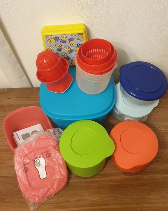 Ємності Tupperware