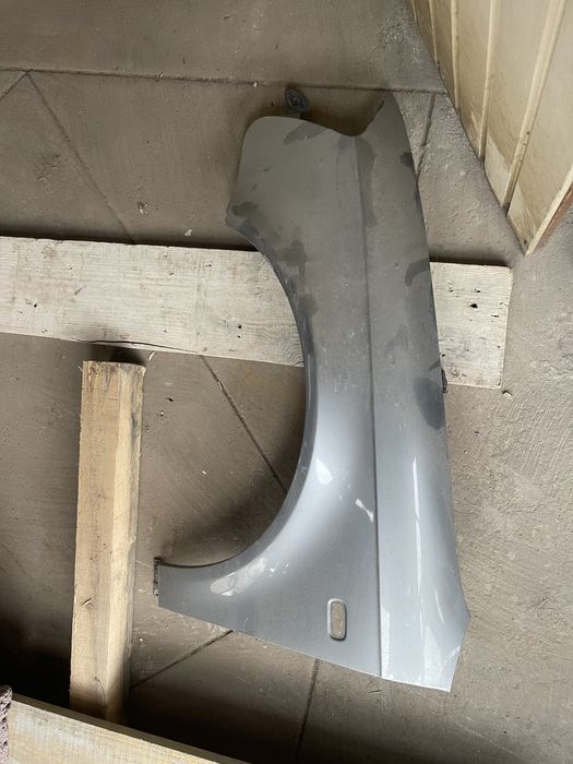 Guarda lamas esq audi a4 b7