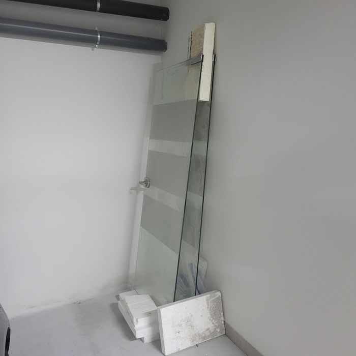 PORTAS DE VIDRO NOVAS! Venda em mão Viseu