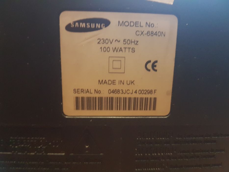 TV Samsung 70cm a funcionar