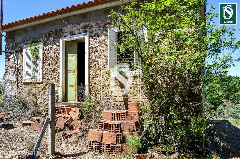 Moradia Isolada T3 em UDF de Serra e Junceira — Tomar (São João Baptista) E Santa Maria Dos Olivais, Santarém