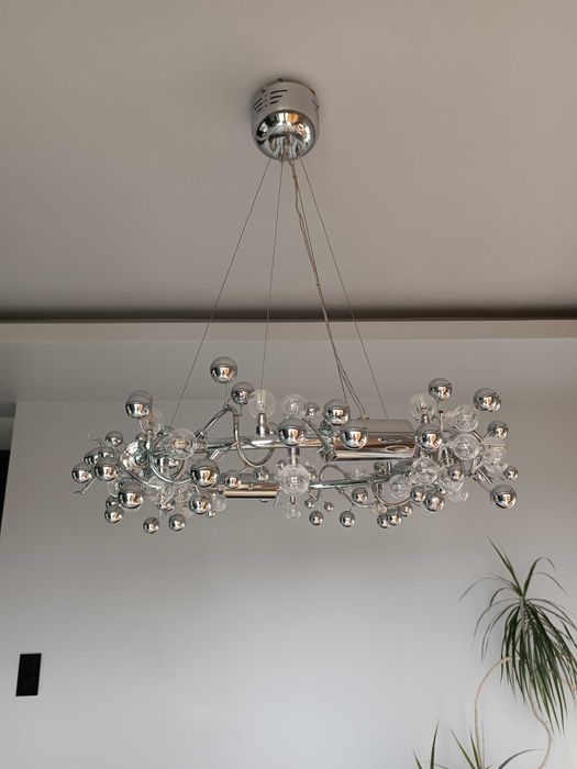 Nowoczesna lampa do salonu i nie tylko