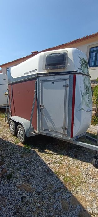 Atrelado 1 cavalo casa arreios matrícula portuguesa