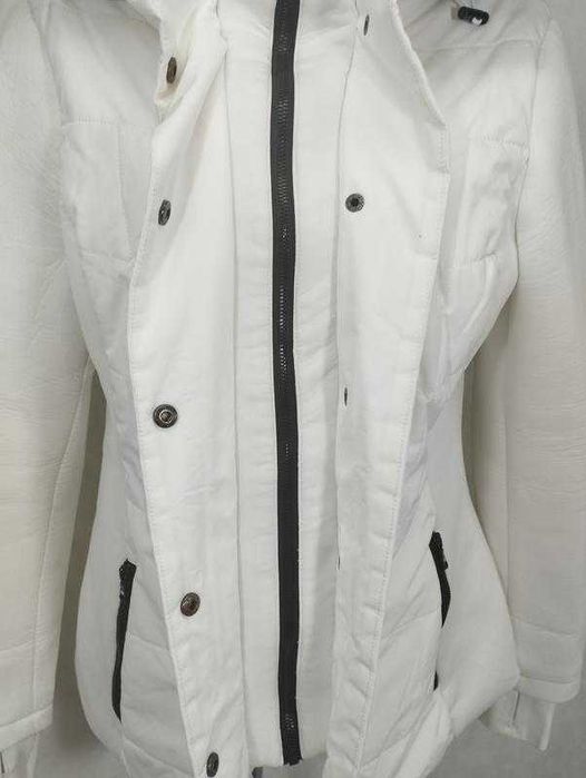 Белая куртка с капюшоном michael kors