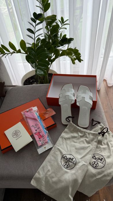 Klapki Hermès Oran 35-36 rozmiar