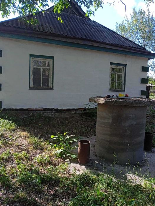ПРОДАЄТЬСЯ ДІМ із земельною ділянкою в Київській обл. Зареєстровано у Державному реєстрі речових прав