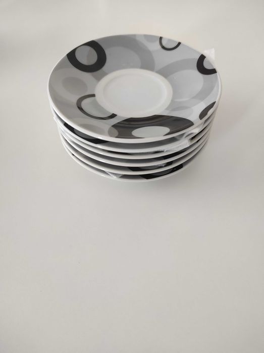 Conjunto de 6 Chávenas + 6 Pires na caixa original