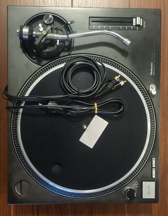 Gramofony Technics SL 1210 MK2 i Stanton STR8 150 MK1